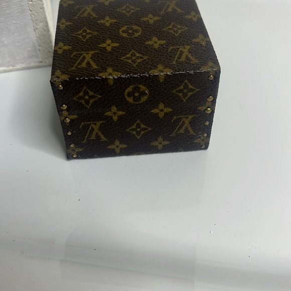 LOUIS VUITTON MINI MONOGRAM TRUNK - Picture 4 of 11